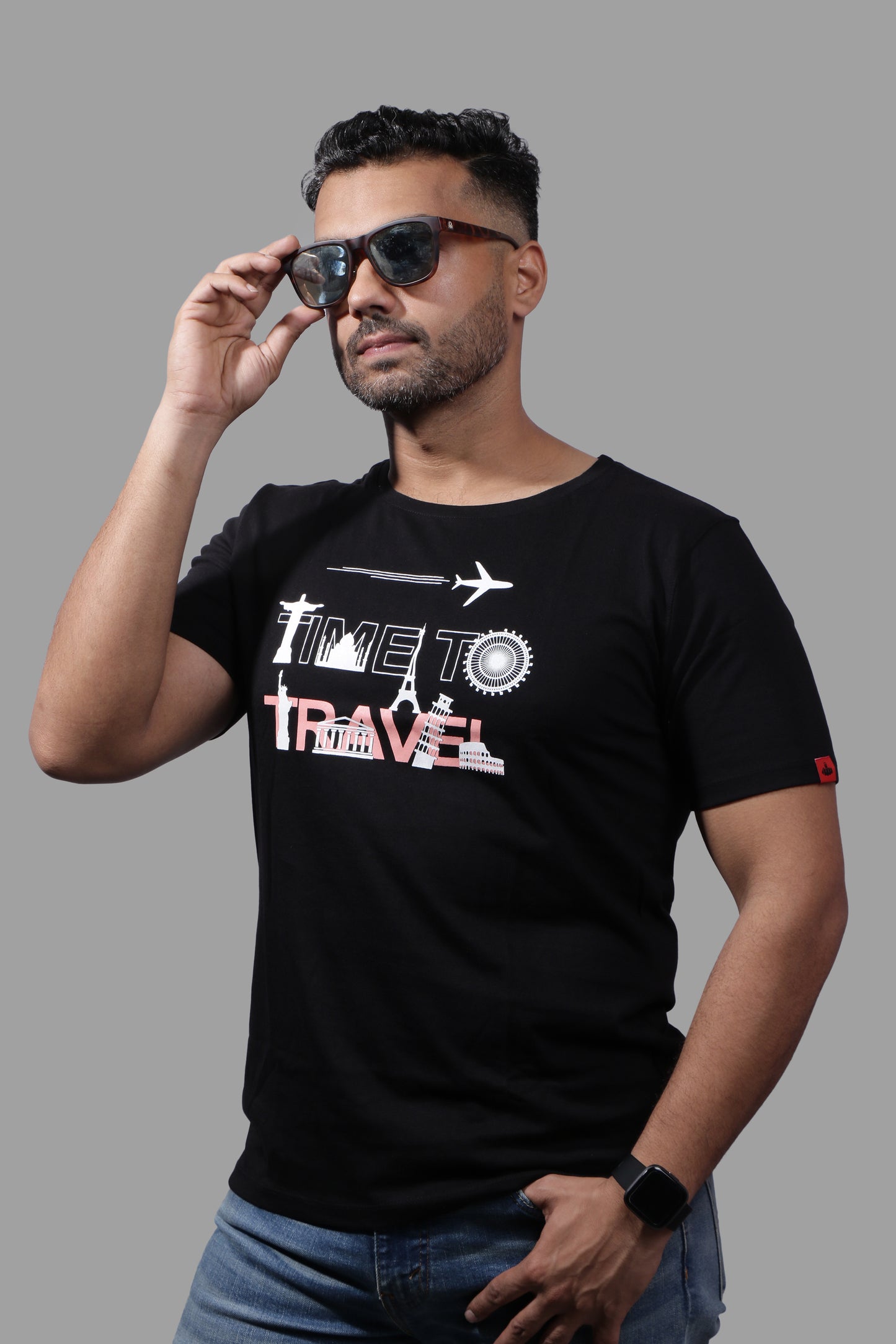 TIME TO TRAVEL BLACK (UNISEX FIT )