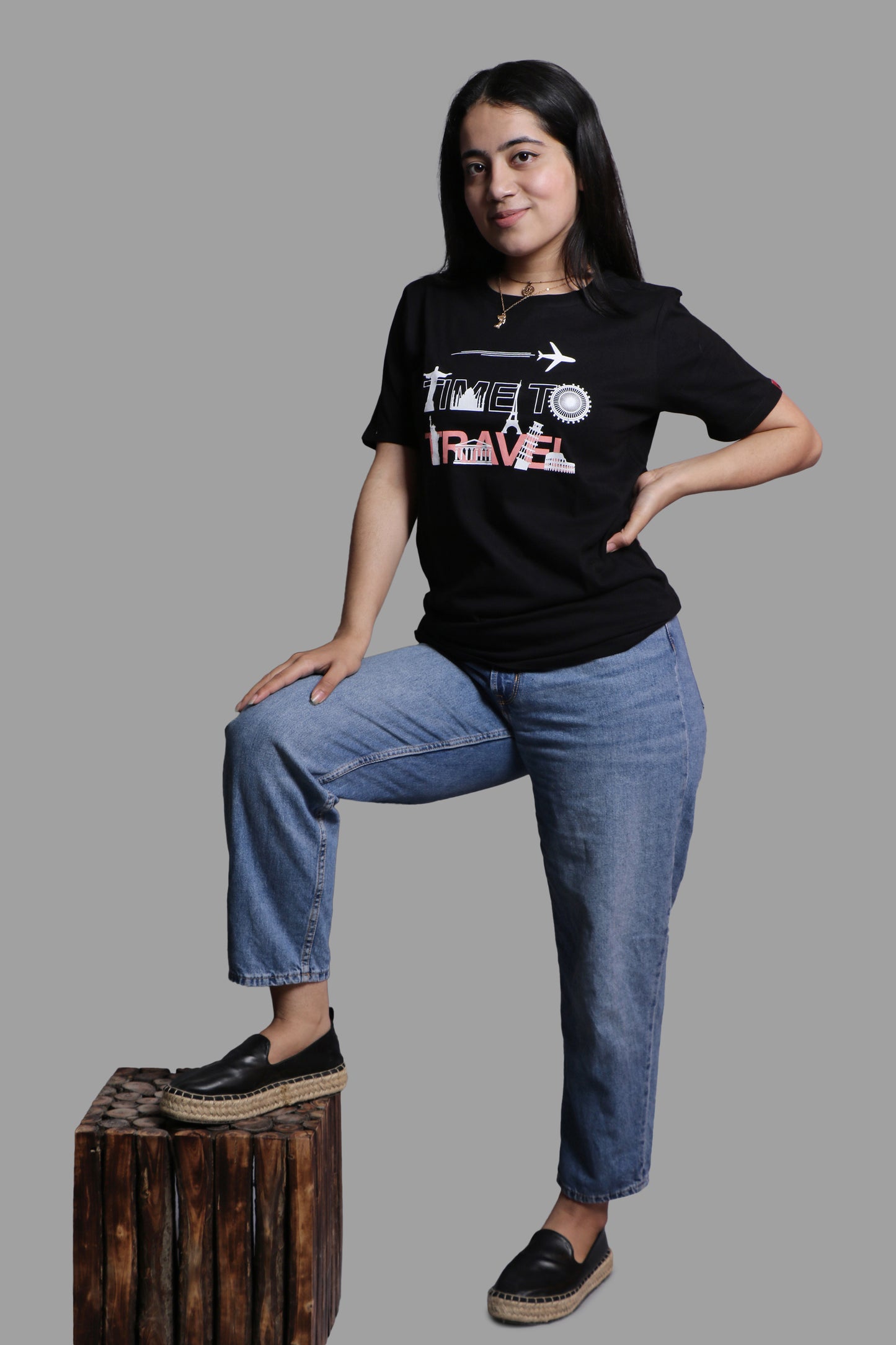 TIME TO TRAVEL BLACK (UNISEX FIT )